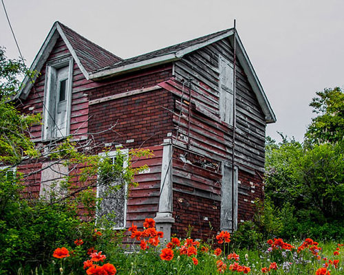 Abandoned Red House in Tobermory